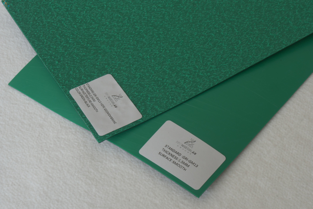 1.0mm One Side Textured Surface Green/ Black HDPE Geomembrane 